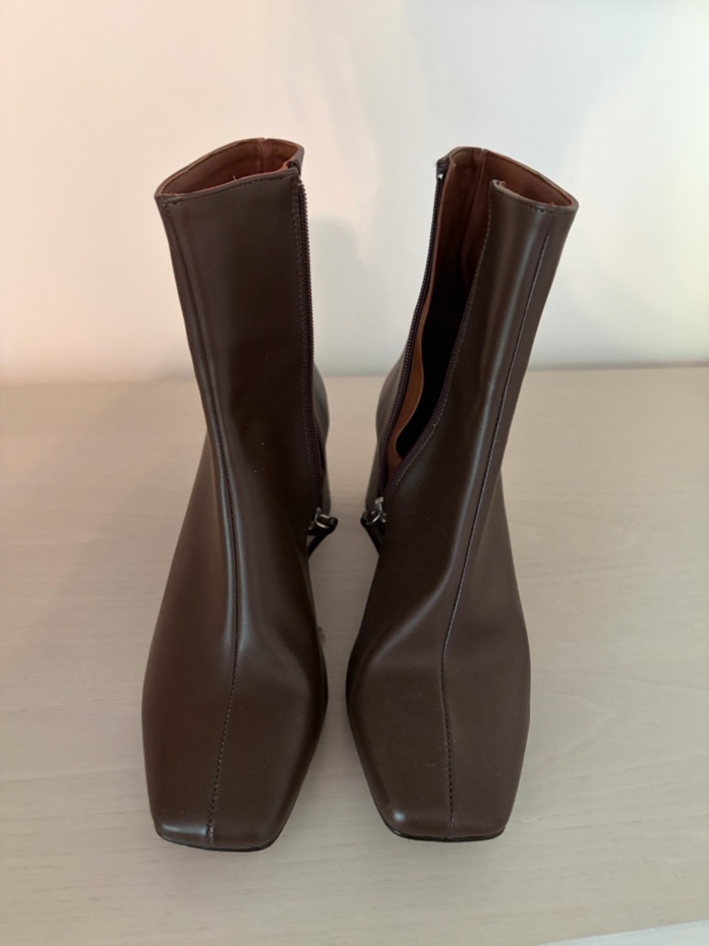 ALOHAS Chocolate Brown Square-Toe Ankle Boots
